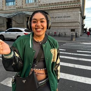 Meet your Posher, Selimatu